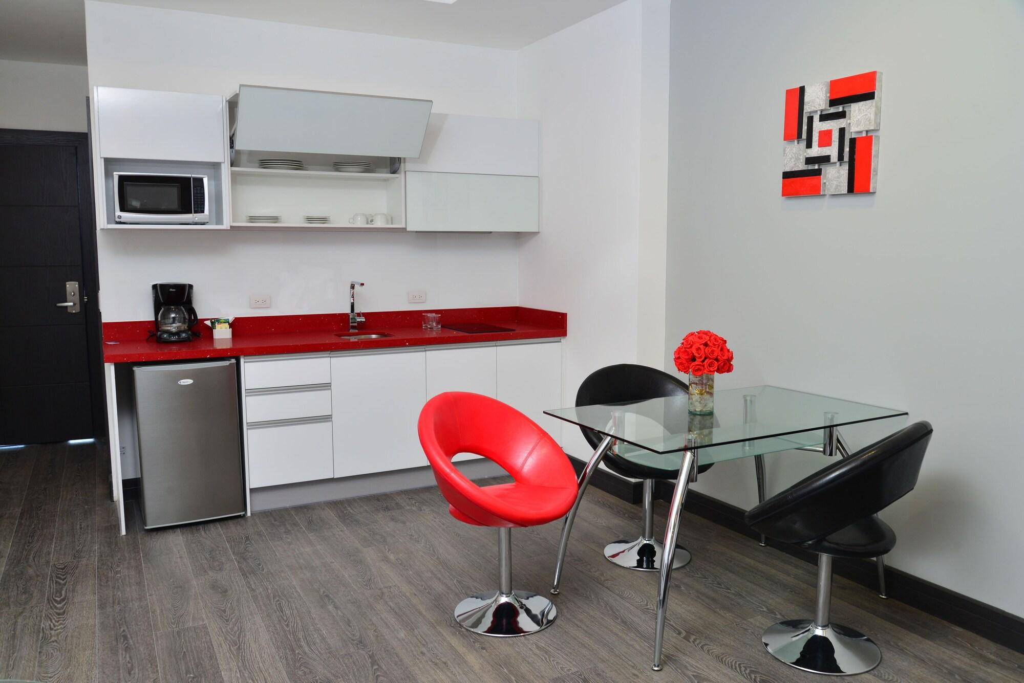 Citimed Hotel Кито Екстериор снимка