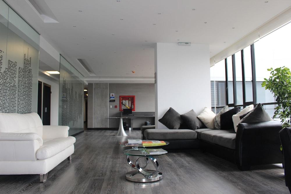 Citimed Hotel Кито Екстериор снимка