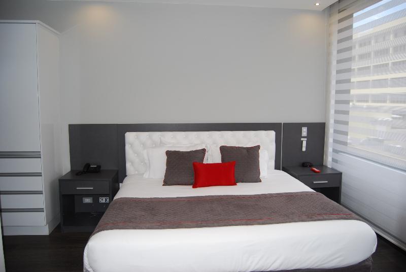 Citimed Hotel Кито Екстериор снимка