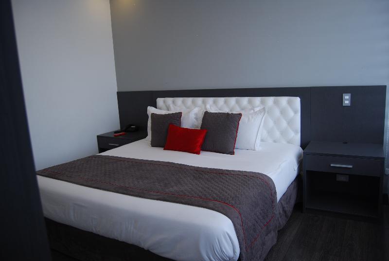 Citimed Hotel Кито Екстериор снимка